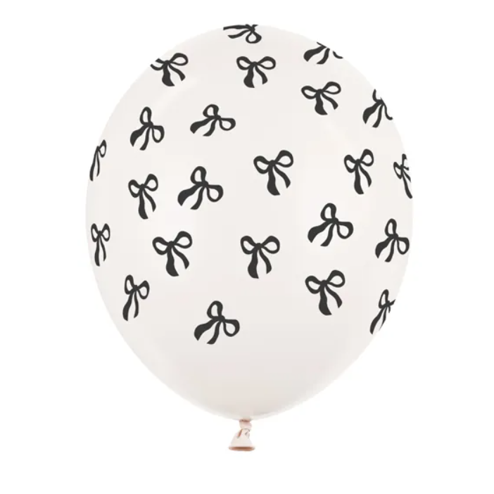 Balon sa crnim mašnicama